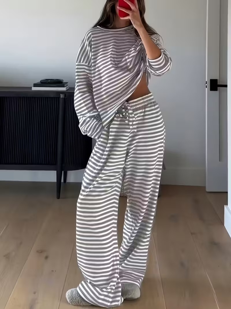 T-Shirts - 2026 Autumn Winter New Women Striped